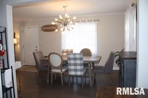 Dining - 1916 Hamilton Ct, Springfield, IL 62704 photo 1 of 1