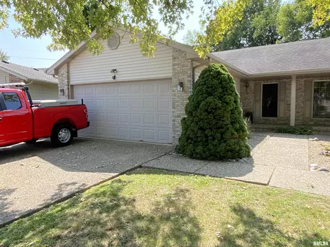 3510 Teakwood Dr, Springfield, IL 62712