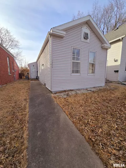 1306 Lind St, Quincy, IL 62301