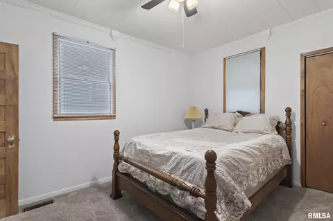 Bedroom - 2012 S Pasfield St, Springfield, IL 62704 photo 3 of 7