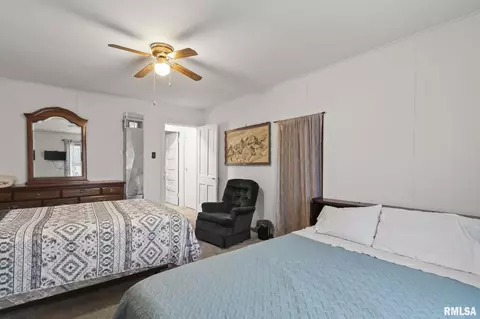 Bedroom - 2012 S Pasfield St, Springfield, IL 62704 photo 7 of 7