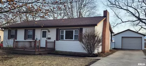 1172 Klein Ave, Galesburg, IL 61401