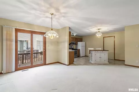 2701 Chase Dr, Springfield, IL 62704 photo 12