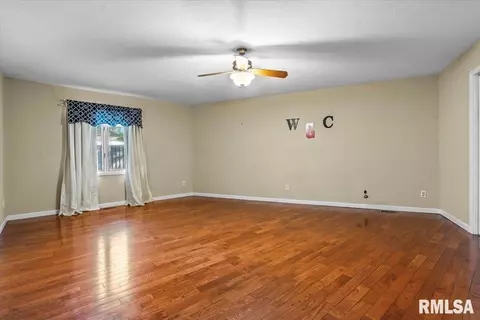 1 Blackberry Run, Springfield, IL 62704 photo 14
