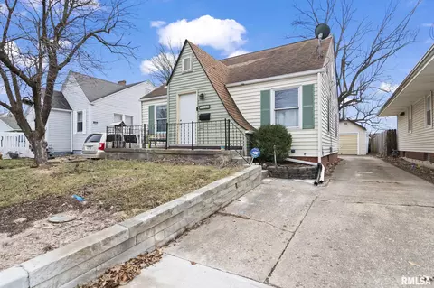 1134 E Stanford Ave, Springfield, IL 62703
