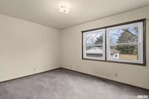 205 Pakey Rd, Springfield, IL 62712 photo 20