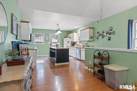 2828 S 5th St, Springfield, IL 62703 photo 6