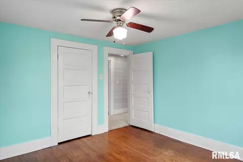 Bedroom - 2449 Yale Blvd, Springfield, IL 62703 photo 4 of 6