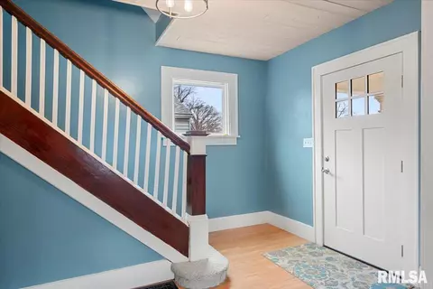 Entry Way - 2449 Yale Blvd, Springfield, IL 62703 photo 1 of 5