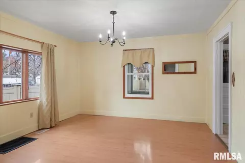 Other - 2449 Yale Blvd, Springfield, IL 62703 photo 2 of 11