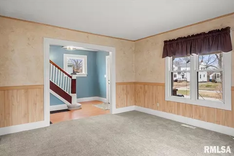 Living - 2449 Yale Blvd, Springfield, IL 62703 photo 2 of 2