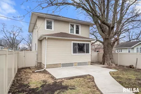 Exterior - 2449 Yale Blvd, Springfield, IL 62703 photo 5 of 6