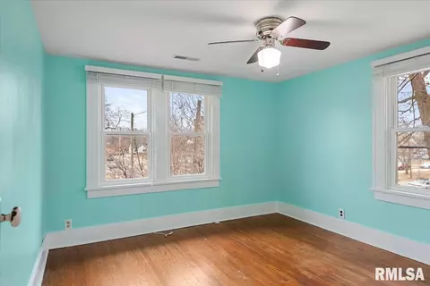 Bedroom - 2449 Yale Blvd, Springfield, IL 62703 photo 3 of 6