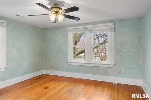 Bedroom - 2449 Yale Blvd, Springfield, IL 62703 photo 1 of 6