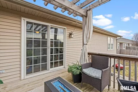 Exterior - 4200 Amy Ct, Springfield, IL 62711 photo 4 of 4