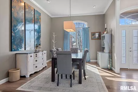 Dining - 4405 Fiddlers Bnd, Springfield, IL 62711 photo 1 of 2