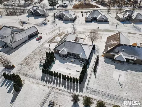 View/Area - 4405 Fiddlers Bnd, Springfield, IL 62711 photo 2 of 4