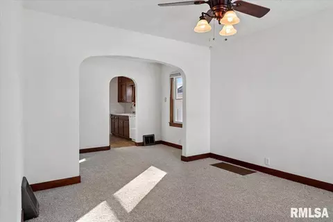 2370 E Reservoir St, Springfield, IL 62702 photo 4