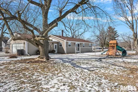 Exterior - 406 S Main St, Ohlman, IL 62076 photo 2 of 7