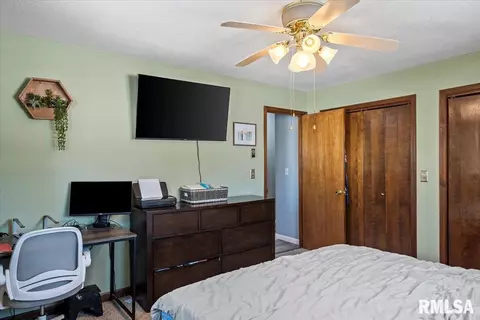 Bedroom - 406 S Main St, Ohlman, IL 62076 photo 2 of 6