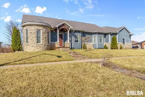 1525 Winston Dr, Springfield, IL 62711