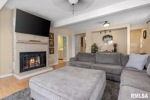 801 Independence Rdg, Springfield, IL 62702 photo 10