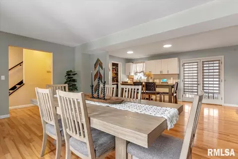 801 Independence Rdg, Springfield, IL 62702 photo 5