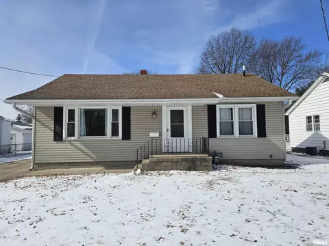 1328 Florence Ave, Galesburg, IL 61401