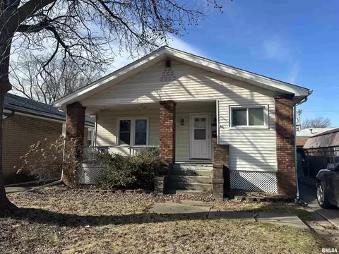 1531 N 9th St, Springfield, IL 62702