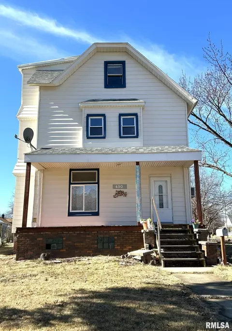 450 Maple Ave, Galesburg, IL 61401