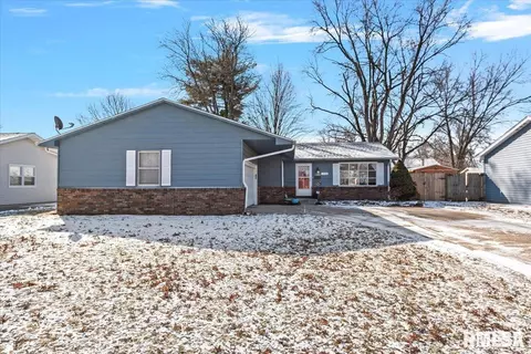 1916 Claremont Dr, Springfield, IL 62703