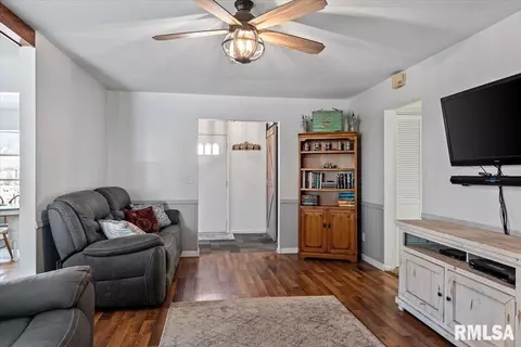 1916 Claremont Dr, Springfield, IL 62703 photo 8