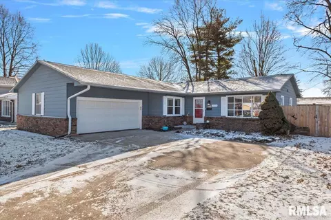 1916 Claremont Dr, Springfield, IL 62703 photo 2