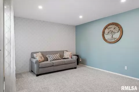 1916 Claremont Dr, Springfield, IL 62703 photo 17