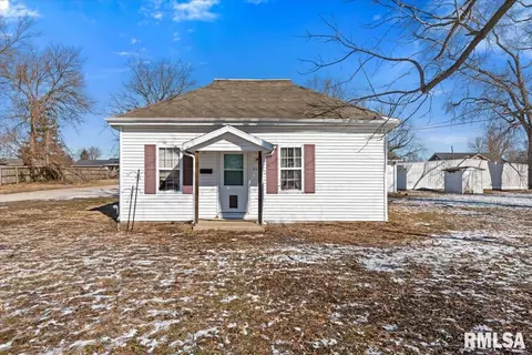 716 W North St, Auburn, IL 62615