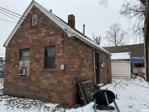 1117 Enterprise St, Springfield, IL 62702 photo 4