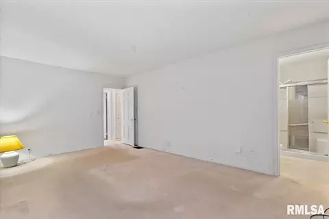 Bedroom - 1332 W Iles Ave, Springfield, IL 62704 photo 2 of 4