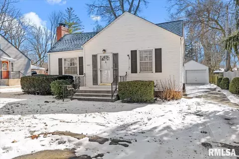 Exterior - 1332 W Iles Ave, Springfield, IL 62704 photo 1 of 4