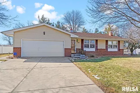 3101 Temple Dr, Springfield, IL 62704