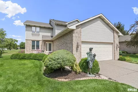 3217 Eagle Watch Dr, Springfield, IL 62711