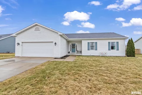 500 Glenn Dr, Chatham, IL 62629