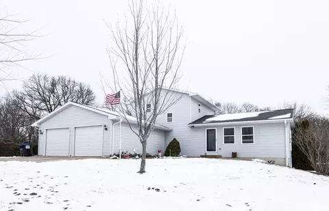 1577 N 1925th Pl, Paloma, IL 62359