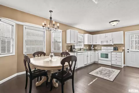 Other - 616 E Menard St, Riverton, IL 62561 photo 1 of 7