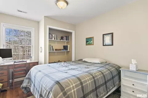 Bedroom - 616 E Menard St, Riverton, IL 62561 photo 4 of 7