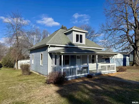 331 Fairground St, Mount Sterling, IL 62353