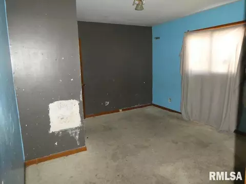 2238 E Laurel St, Springfield, IL 62703 photo 15