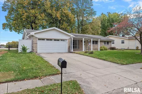 30 Providence Ln, Springfield, IL 62711 photo 3