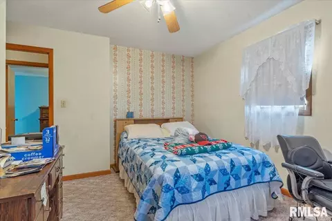 Bedroom - 150 E Union St, Virden, IL 62690 photo 5 of 5