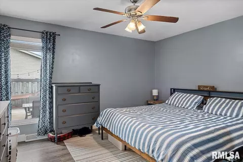 Bedroom - 2912 Lakeshire Dr, Springfield, IL 62707 photo 1 of 5