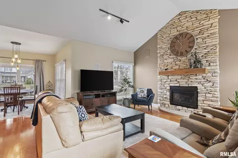Other - 237 Manor Hill Dr, Chatham, IL 62629 photo 3 of 21
